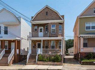 476 Avenue A, Bayonne, NJ 07002