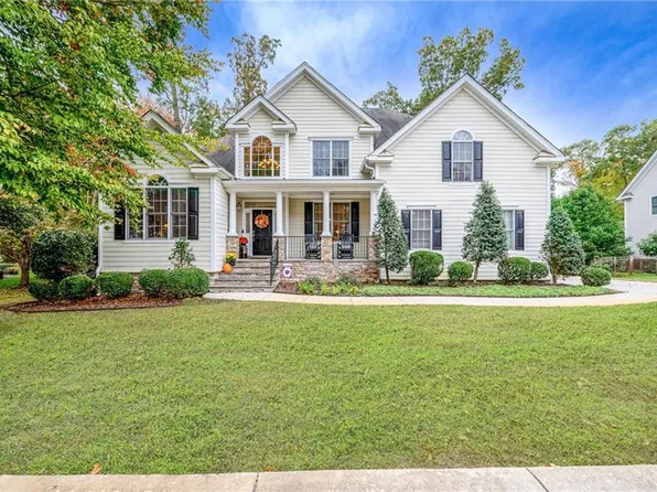 408 Hastings Pl, Suffolk, VA 23436