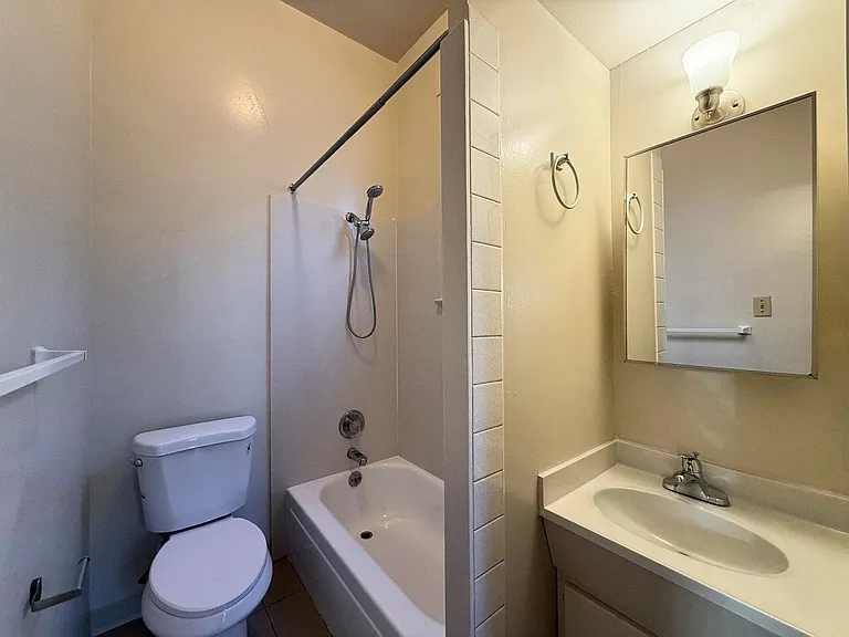 1813 Lafayette St — Photo 11