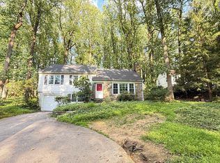 723 Old Eagle School Rd, Wayne, PA 19087