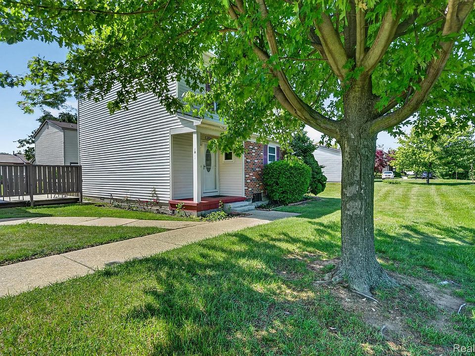 2824 Roundtree Dr, photo 4