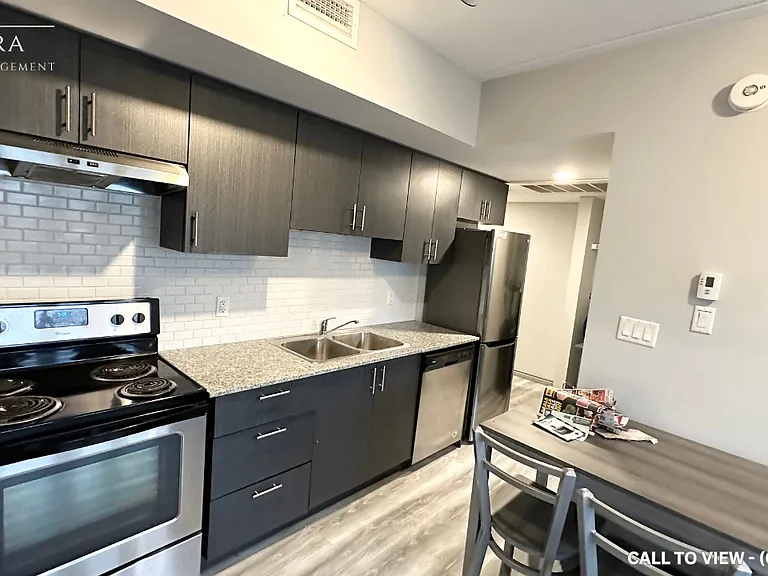 275 Larch St #413 — Photo 2
