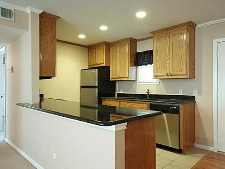 10594 High Hollows Dr #290 — Photo 1