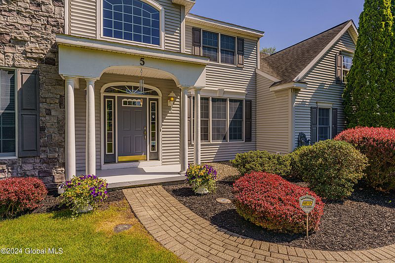 2nd image of 5 Providence Court