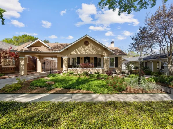 1220 Clover Ln, Fort Worth, TX 76107