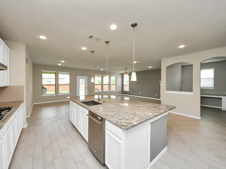 28215 Shorecrest Ln — Photo 15