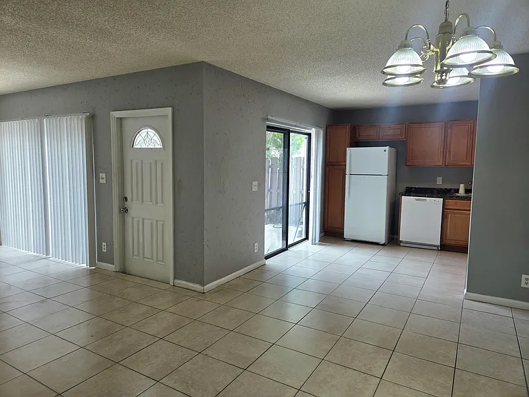 1749 N Congress Ave #C — Photo 9