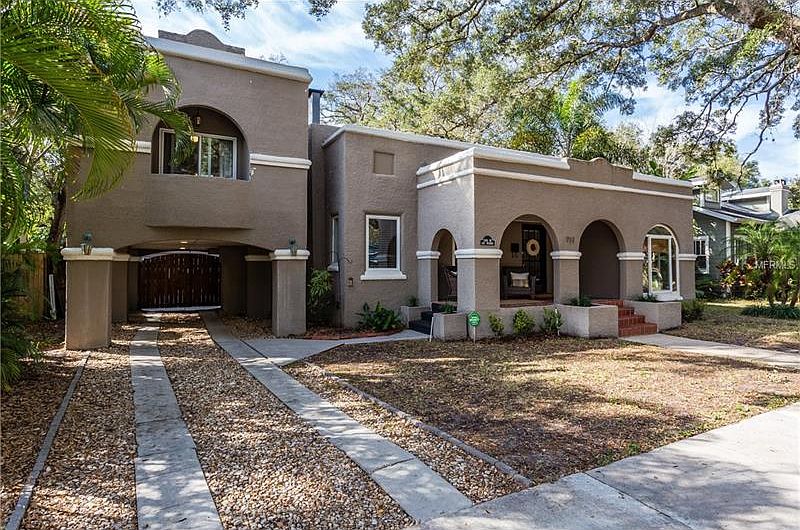 1st image of 752 Palm Dr