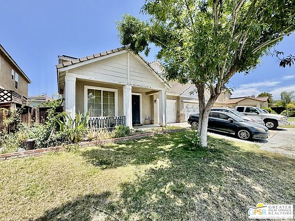 2nd image of 1867 Crane Ave