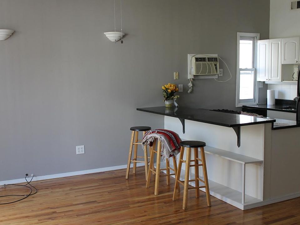 1st image of 2321 W Belmont Ave APT 2F