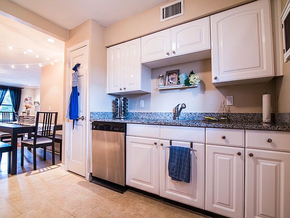 5th image of 200 Saint Andrews Blvd APT 2603