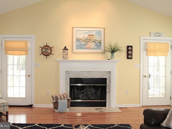 5th image of 32755 Dirreckson Dr