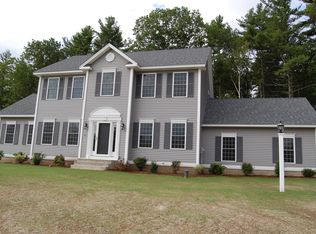 54 Brookview Dr, Hooksett, NH 03106