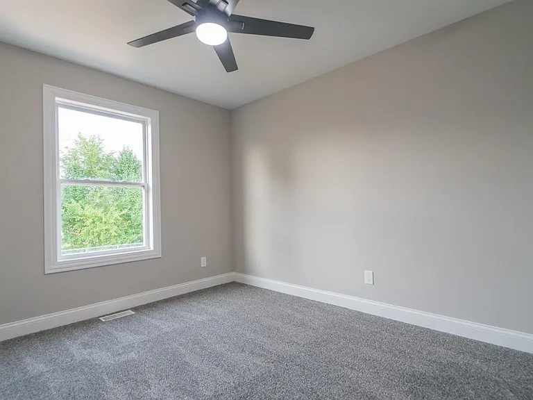 8068 E 123rd Pl — Photo 24