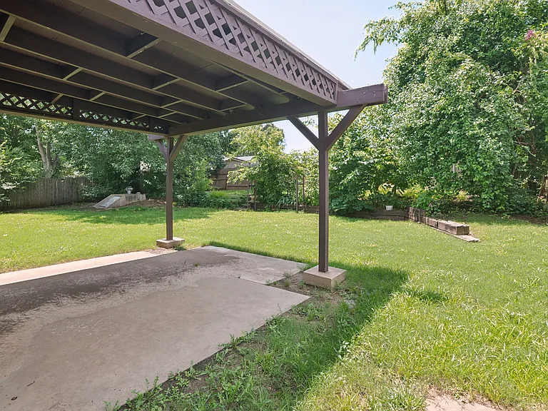 4604 S Ironwood Ave — Photo 31