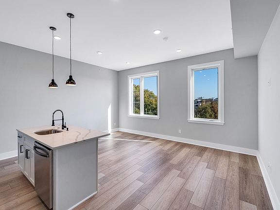 3rd image of 1744 N 22nd St #301