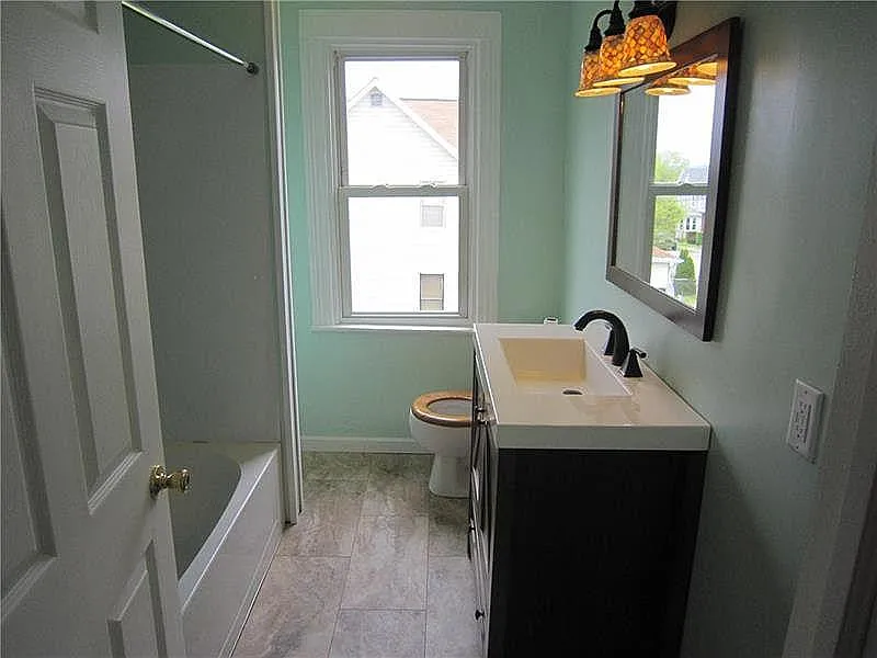 41 Carson St photo 1