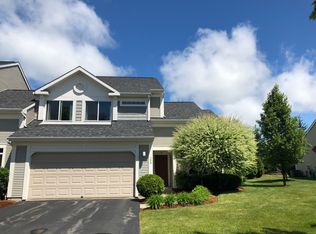 126 Hummingbird Ln, South Burlington, VT 05403