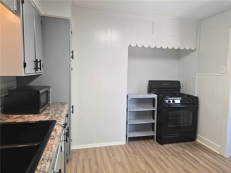 117 Royal St #A — Photo 5