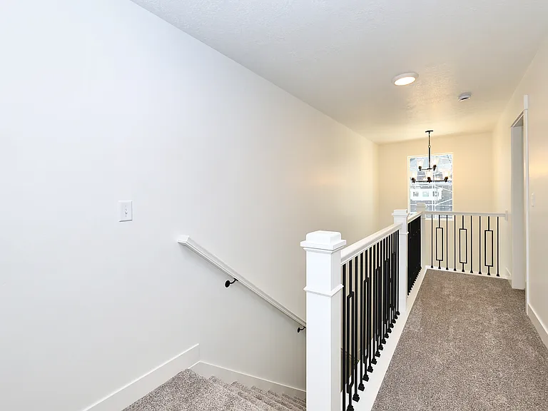 1299 N 3960 W — Photo 24