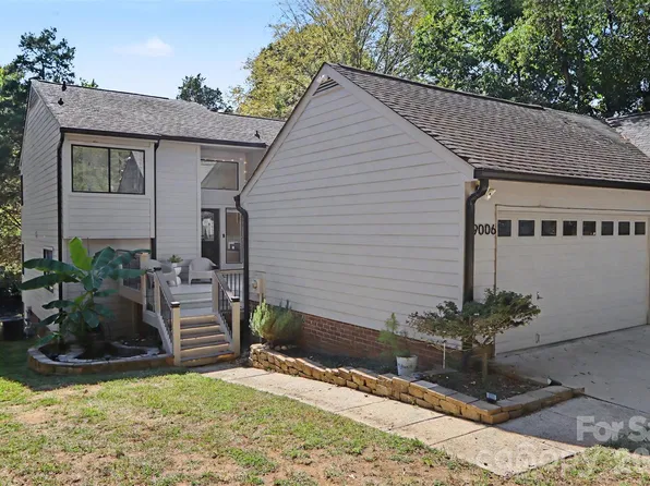 9006 Saint Croix Ln, Charlotte, NC 28277