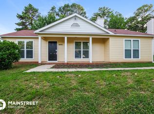 8834 Royal Scot Ln, Charlotte, NC 28227