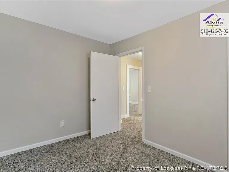 118 Circle Ct — Photo 33