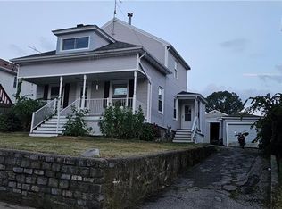 71 Aylsworth Ave, Woonsocket, RI 02895