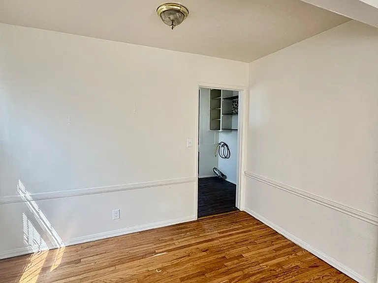 713-715 E Cocoa St — Photo 9