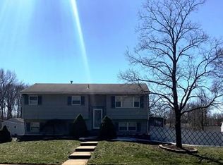 43 Shadowlawn Dr, Old Bridge, NJ 08857