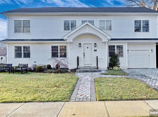 48 John Pl, Bergenfield, NJ 07621