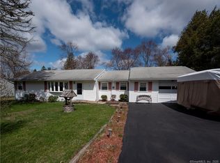 11 Frisbie Cir, Wolcott, CT 06716
