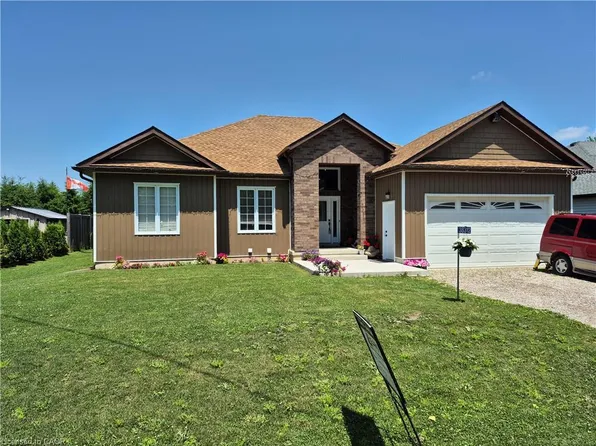 38812 Vienna St, Bluewater, ON N0M 2R0