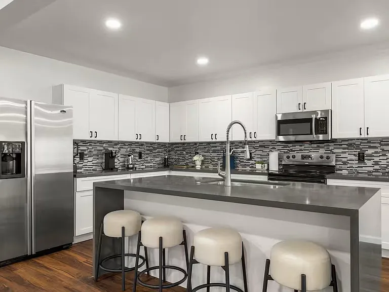 3311 Arbor St — Photo 10