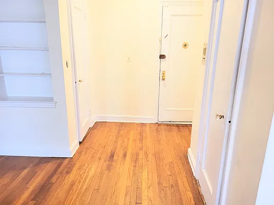 Rented by Virtual Real Estate | media 19