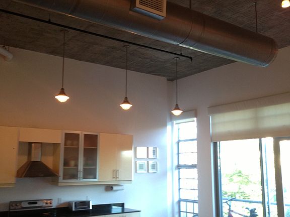 3rd image of 185 NE 4th Ave APT 216