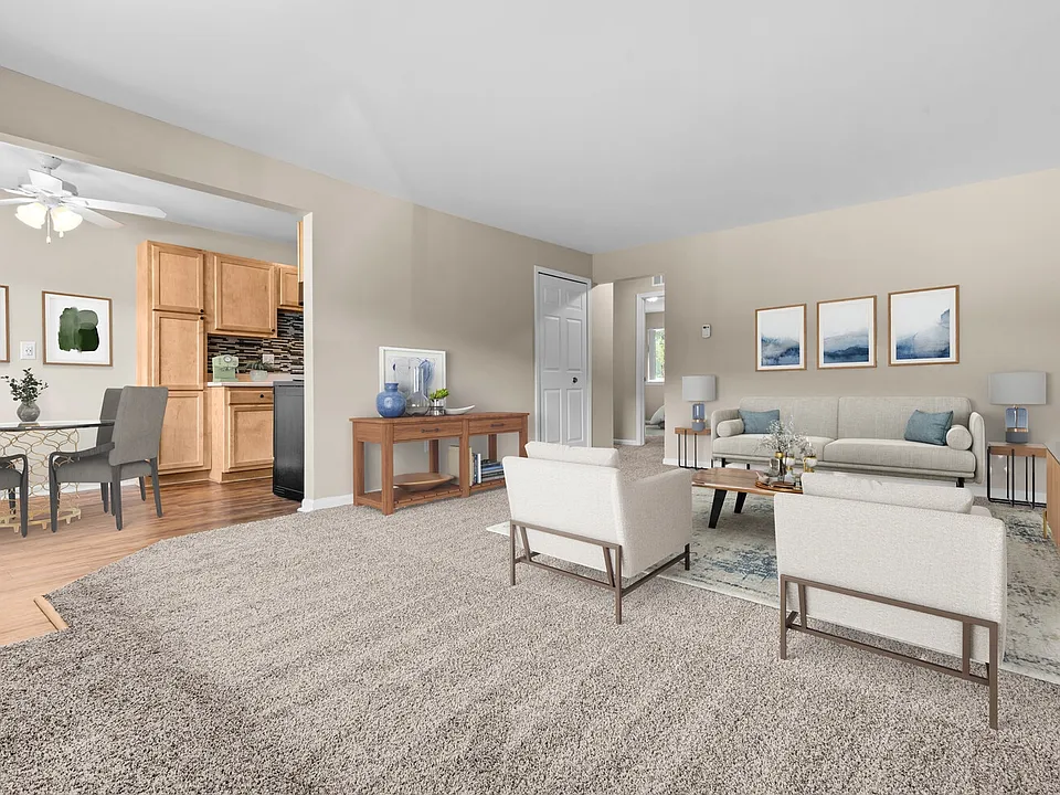 Water's Edge Apartments