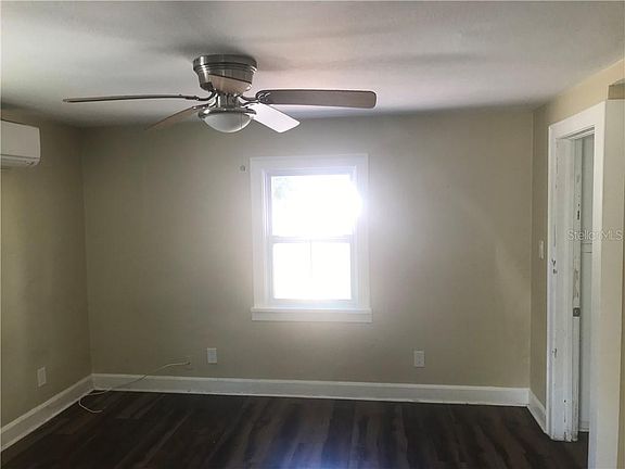 2nd image of 2521 4th St S #B