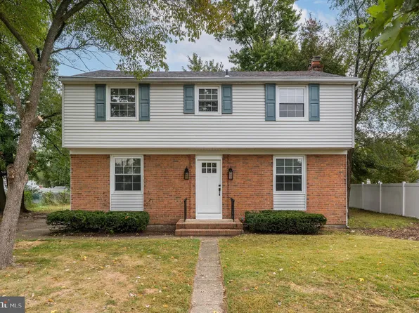 202 Buchanan Ave, Edgewater Park, NJ 08010