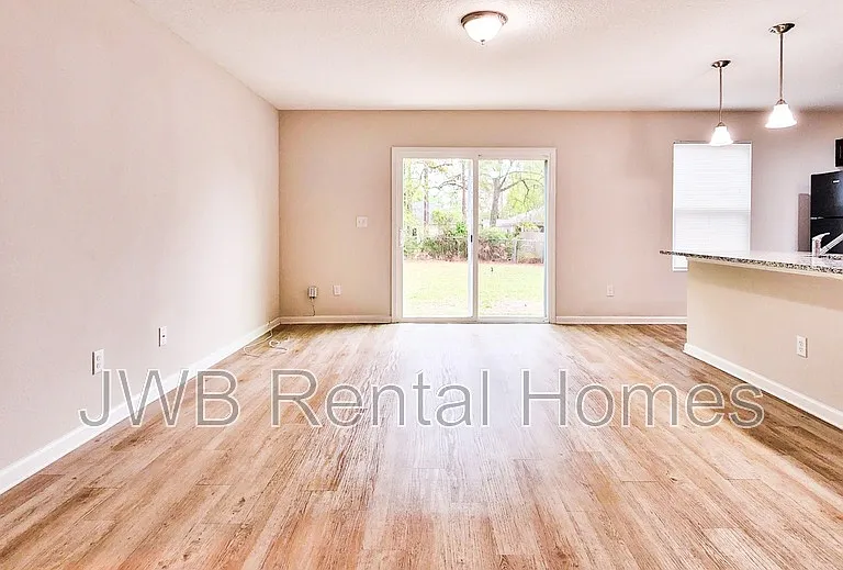 8148 Metto Rd — Photo 6