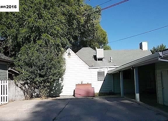 2nd image of 110 Lassen Dr