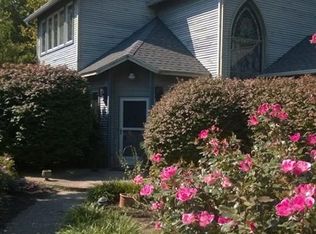 573 N Dogwood Ridge Rd, Carbondale, IL 62902