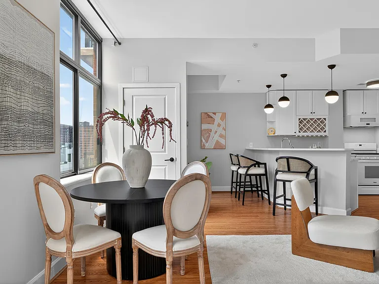 610 Newark St #9C — Photo 8