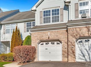 306 Hawthorne Rd, North Brunswick, NJ 08902