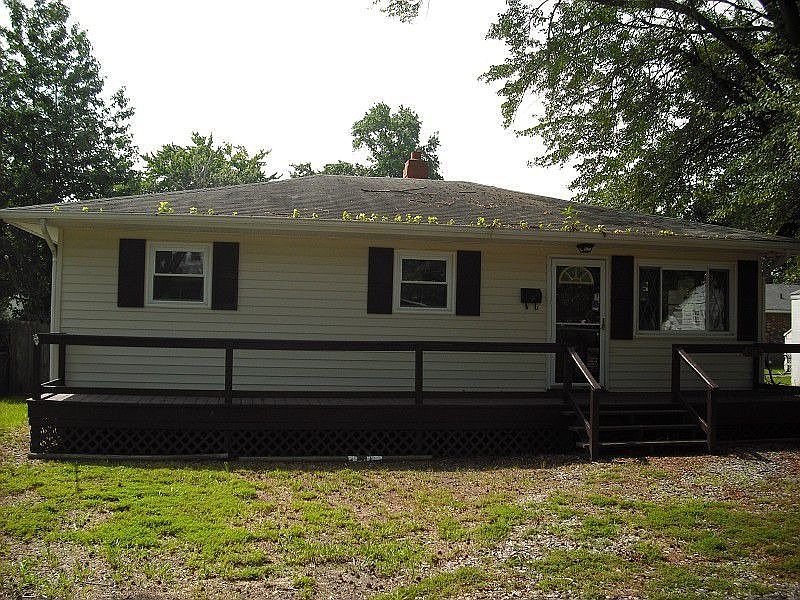 1st image of 103 S Elm Ave