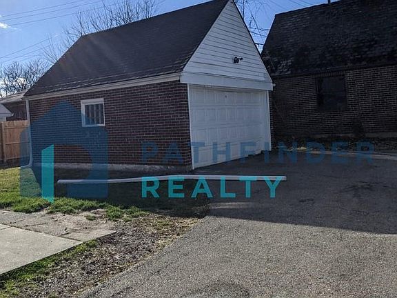 2nd image of 1455 Catalpa Dr