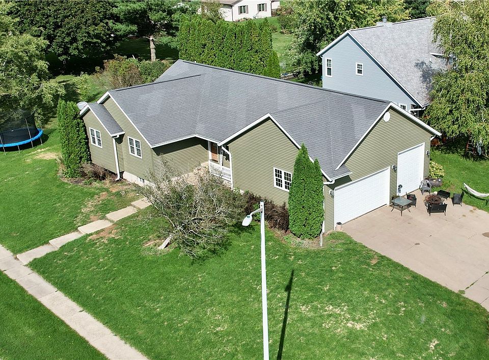 1st image of 601 Van Horne Cir