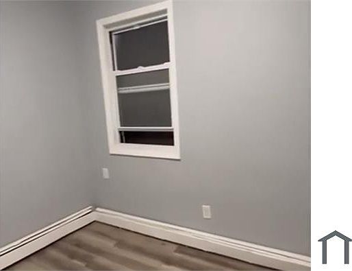 2nd image of 204 Elm St APT 3