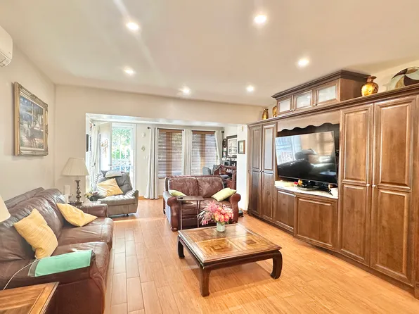 7523 16th Avenue image 2 of 14