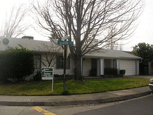 1st image of 2390 Glacier Dr